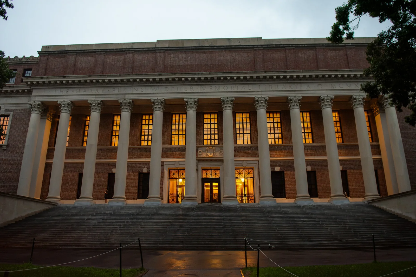 edX oferece 150 cursos gratuitos de Harvard e MIT com inscrições abertas em junho de 2026