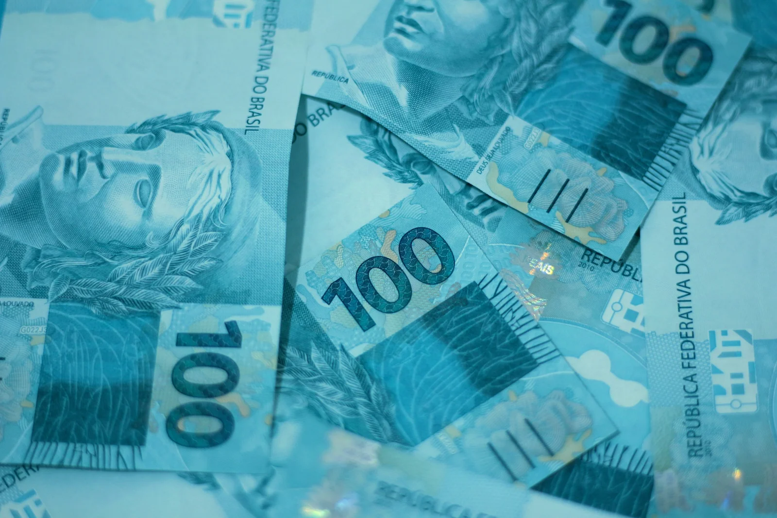 Pé-de-Meia paga parcela referente a abril de 2026 entre 29 de junho e 6 de julho
