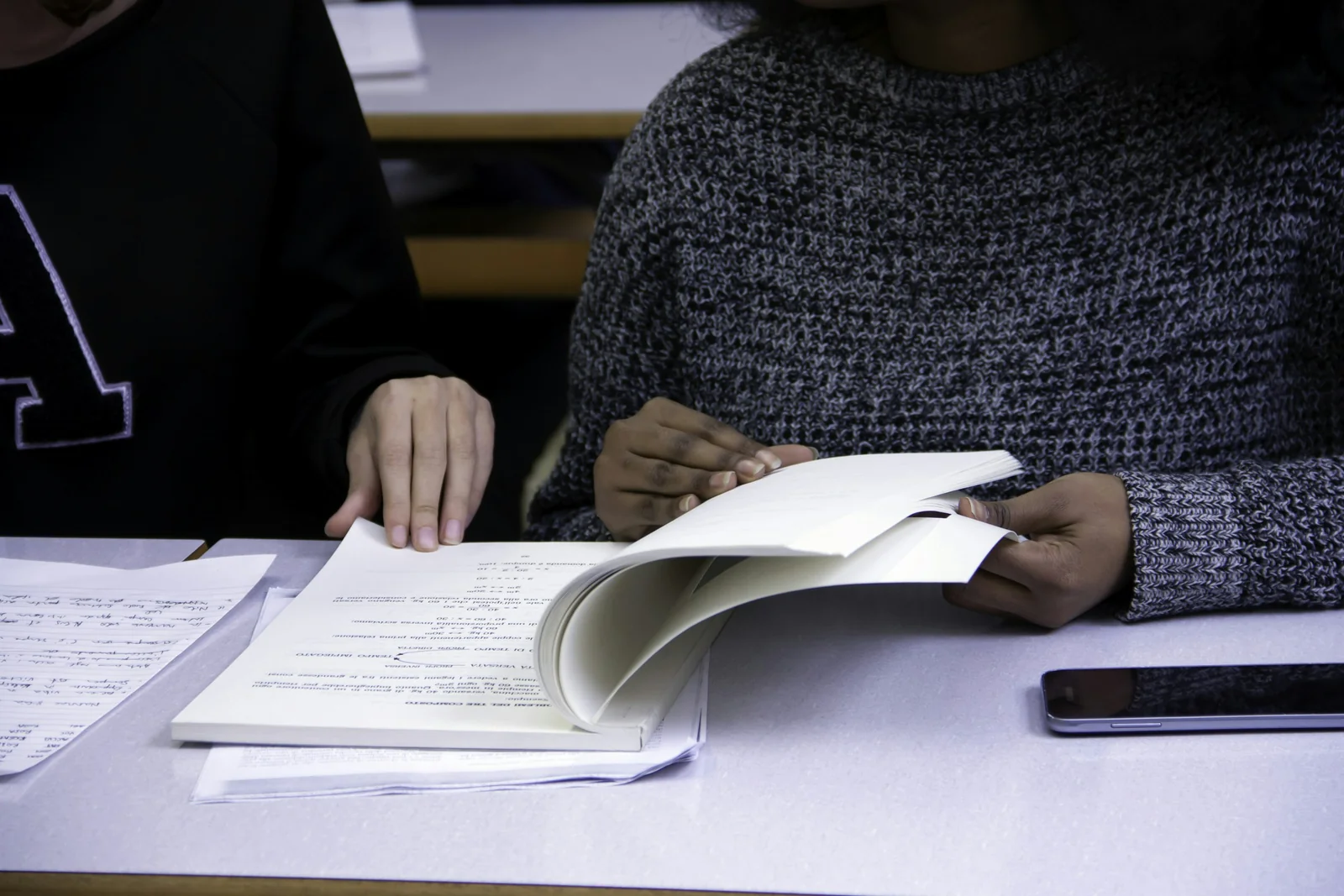 ENEM 2026 aplica provas em 8 e 15 de novembro; veja o cronograma e cursos gratuitos para se preparar
