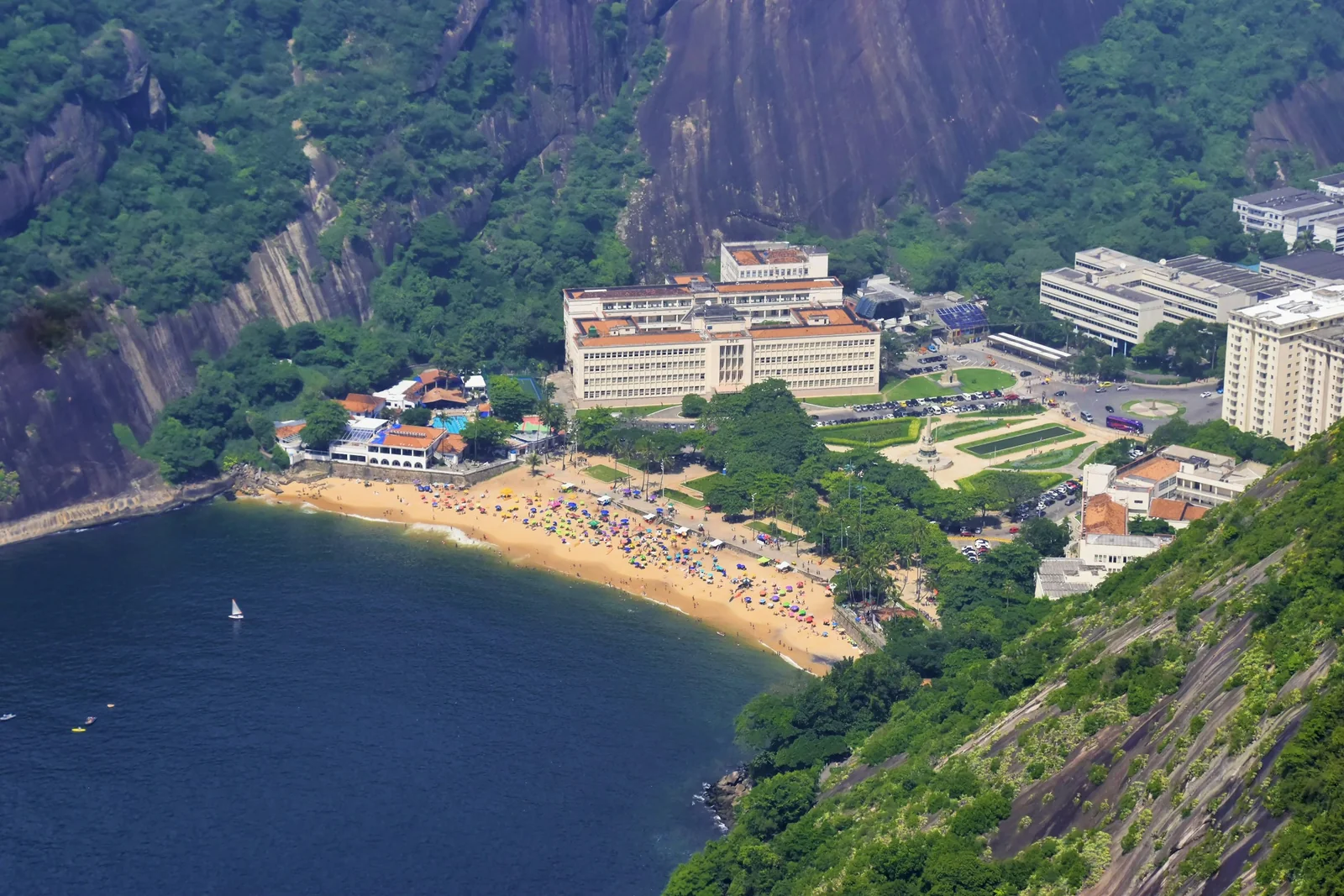 UFF abre em agosto de 2026 inscrições do Vestibular 2027 para cursos em Niterói e polos regionais